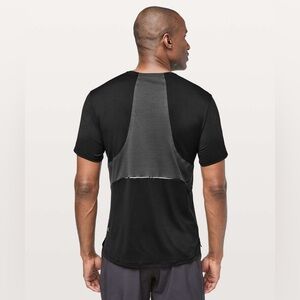 EUC Lululemon Fast & Free Short Sleeve
Black / Obsidian Size XL